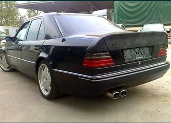 AMG насадки Мерседес 124 140 190 202 203 204 210 211 212 220 221 Вито
