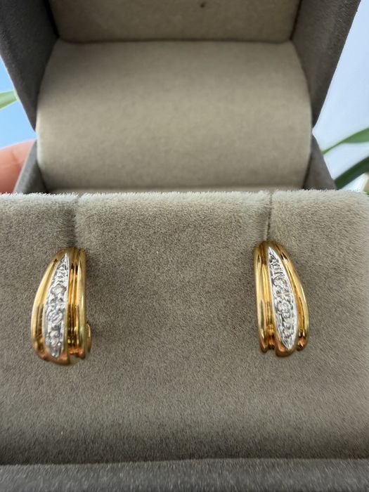 Золотые серьги 750 пробы