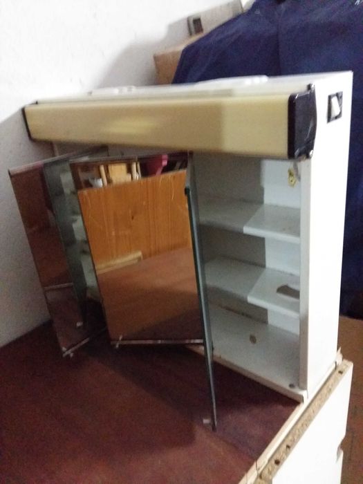 Armário - Quarto de Banho (WC)