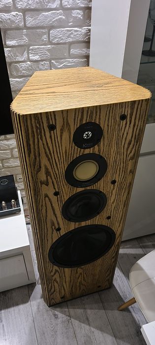 Kolumny Infinity Kappa 8.2, odrestaurowane