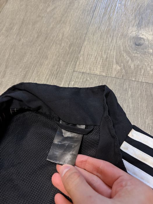 Вітровка від Adidas