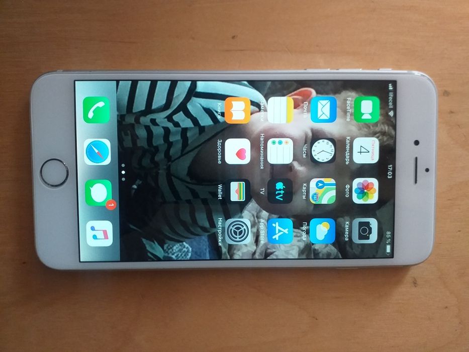 iPhone 6 plus 128гб.