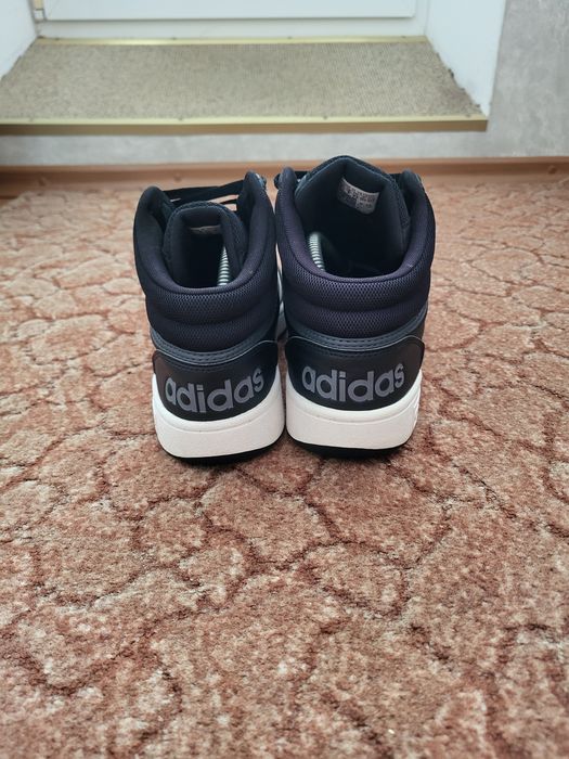Оригинальные мужские кроссовки Adidas Hoops