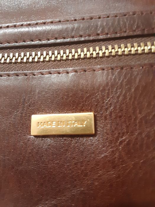 Гаманець продається