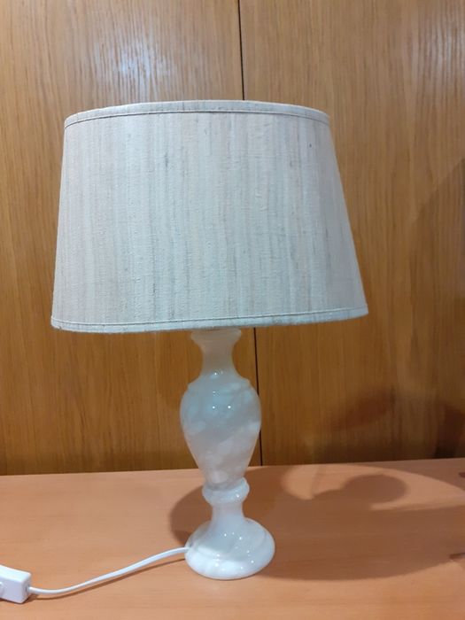 Bedside or side table lamp64750647562755122