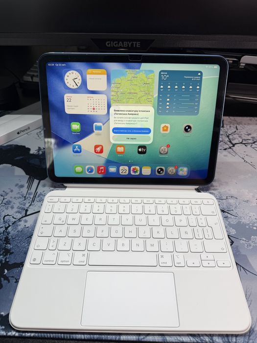Ipad 10.9 Gen з Magic Keyboard folio та aple pencil type-c та ще одним чохлом