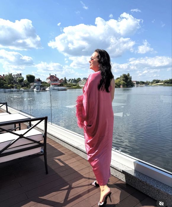 Продам брендові плаття