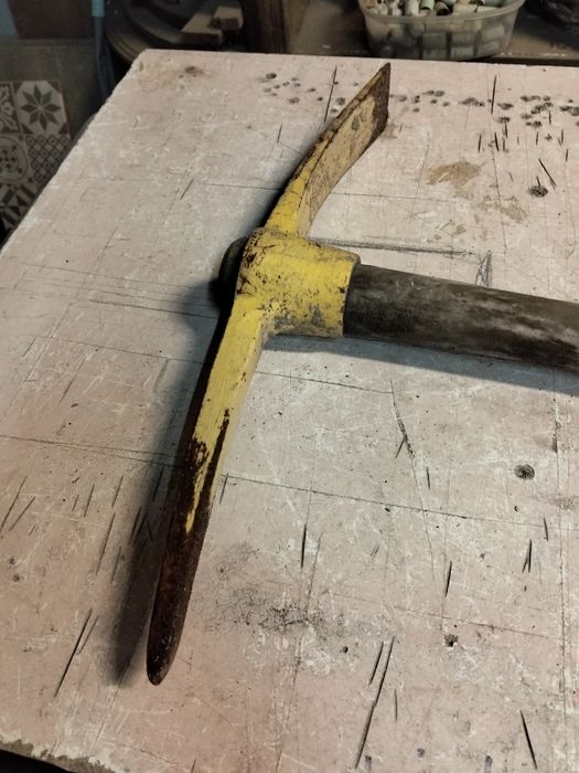 Picareta construção civil