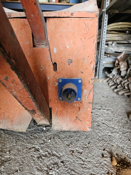 Grua Grueta com balde