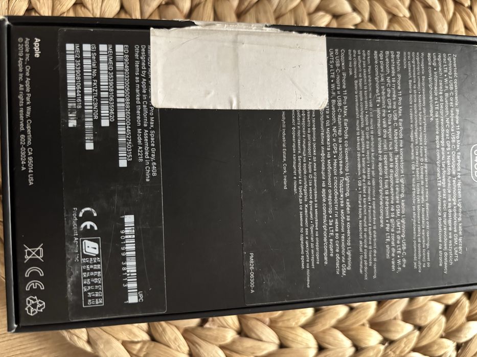 Iphone 11 Pro Max 64+ 4 casy