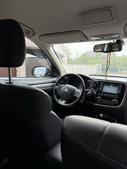 Mitsubishi Outlander 2017