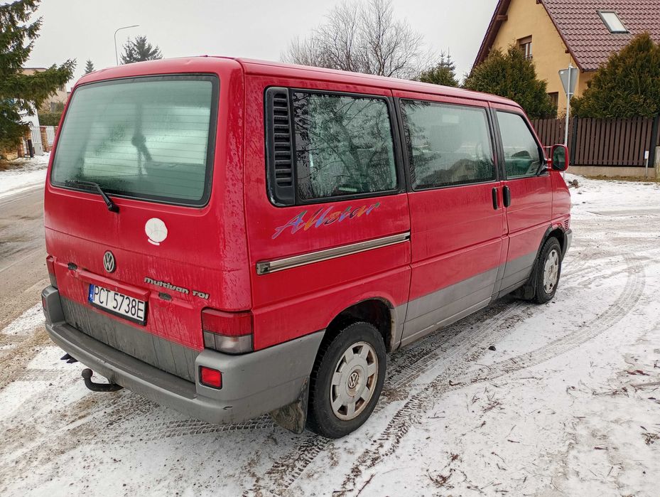 VW Multivan Allstar 2.5 TDI 102 konie zarejestrowany