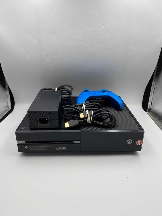 Konsola Xbox one 500gb + pad + kable