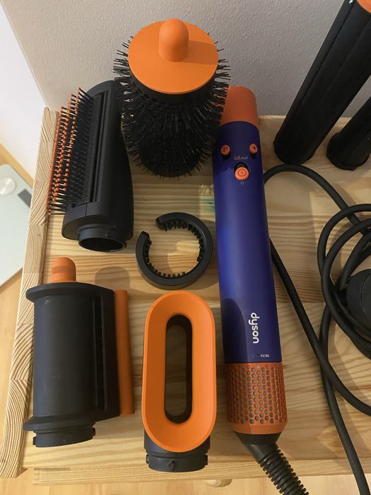 Dyson Airwrap HS08