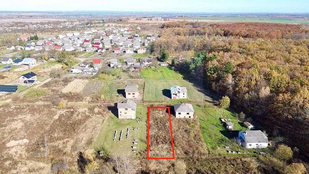 Продається земельна ділянка біля лісу село Підгірці Стрийський район!