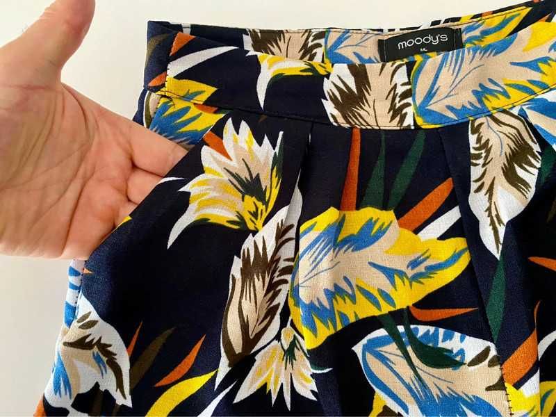Calça jogger colorida e elegante