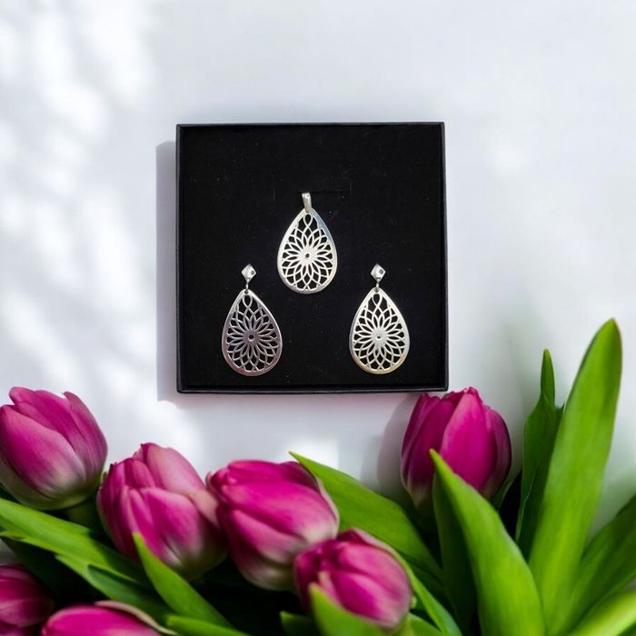 Piękny srebrny komplet ażurowy Nowy