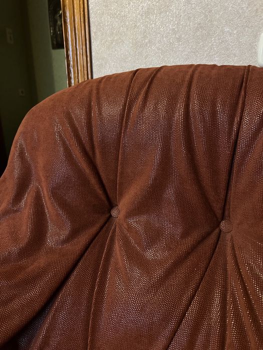 Продам м‘ягку частину: 2 дивана крісло, пуф