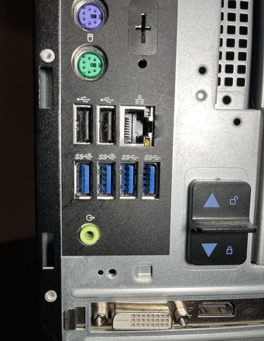 Komputer stacjonarny Dell precision 3640 z kartą graficzną Nvidia