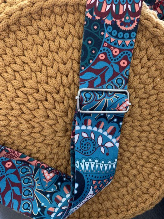 Żółta musztardowa torebka ręcznie robiona na szydełku