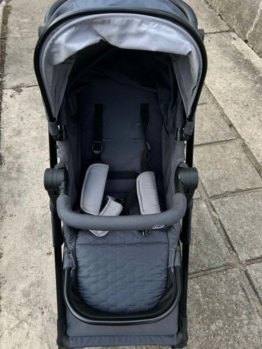 Продам дитячий візочок Chicco