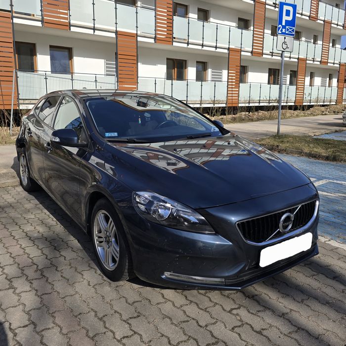 Volvo V40 D2 2016
.