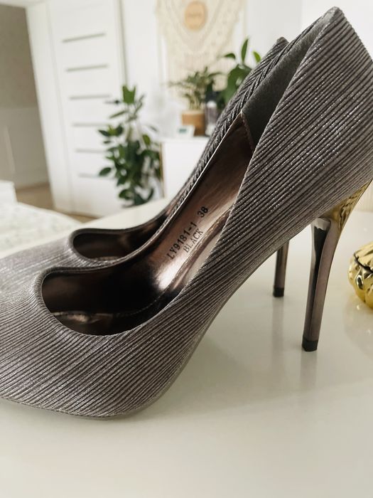 Srebrne buty na obcasie szpilki 38 sylwester nowe