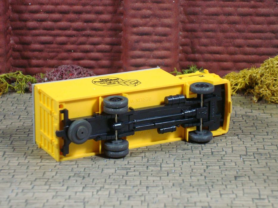 Wiking 550 - Magirus-Deutz / Camião Postal "Deutsche Post" / Usado (2)