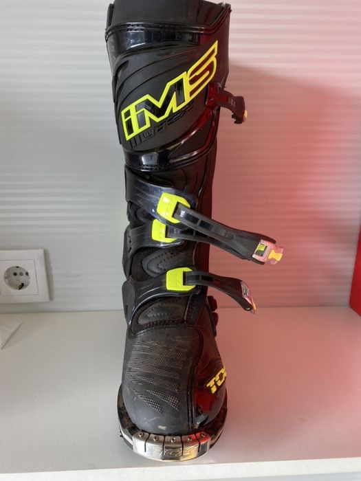 Botas TCX novas (41)