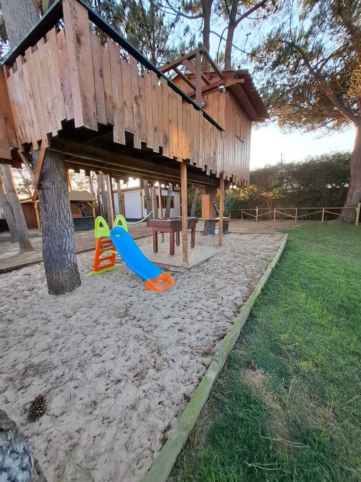 Aluguer de espaço para eventos. Disponivel  a partir  de 1 de Março