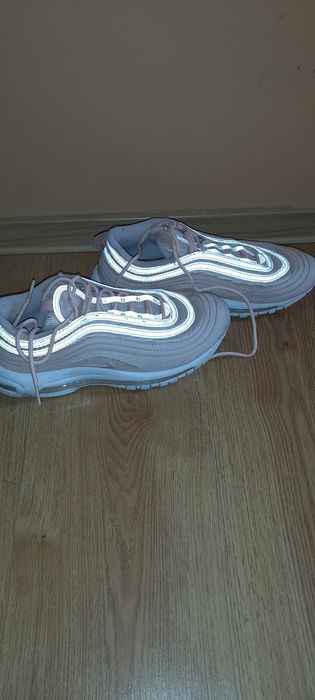 Buty sportowe z odblaskiem rozmiar 39