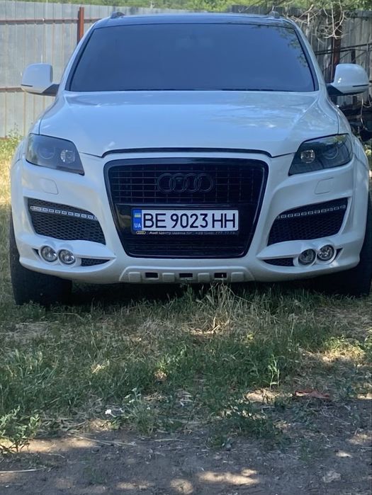 Продам Audi Q7 4.2 бензин