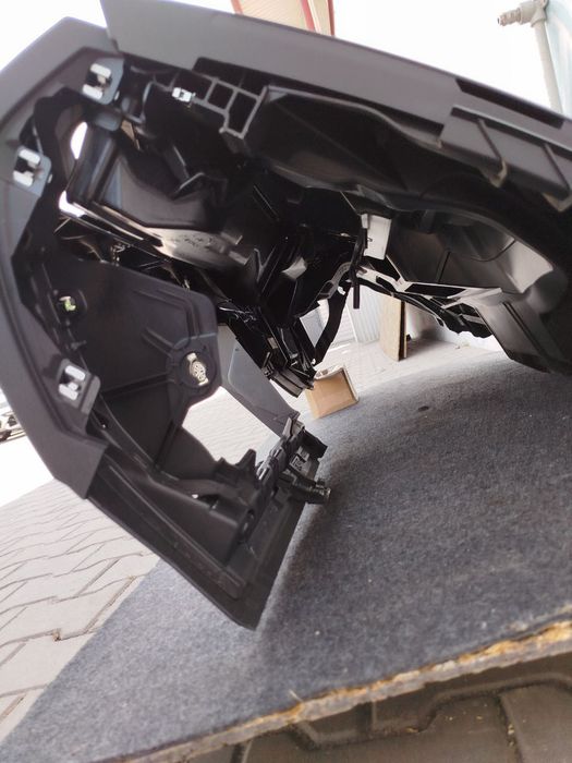 Торпеда передня панель VW ID 3