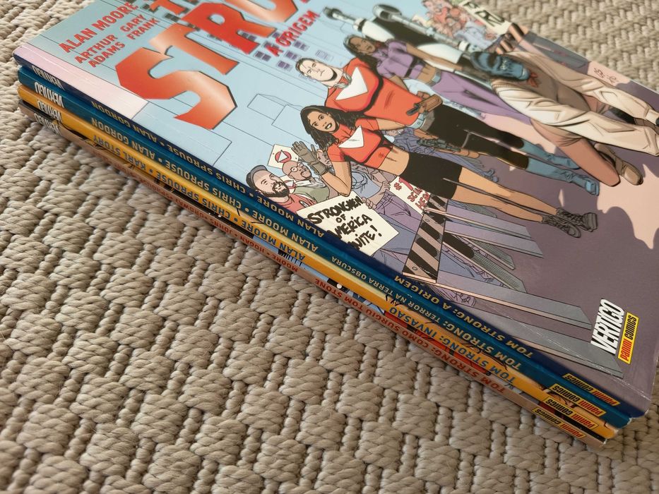 Tom Strong volumes 1 a 4