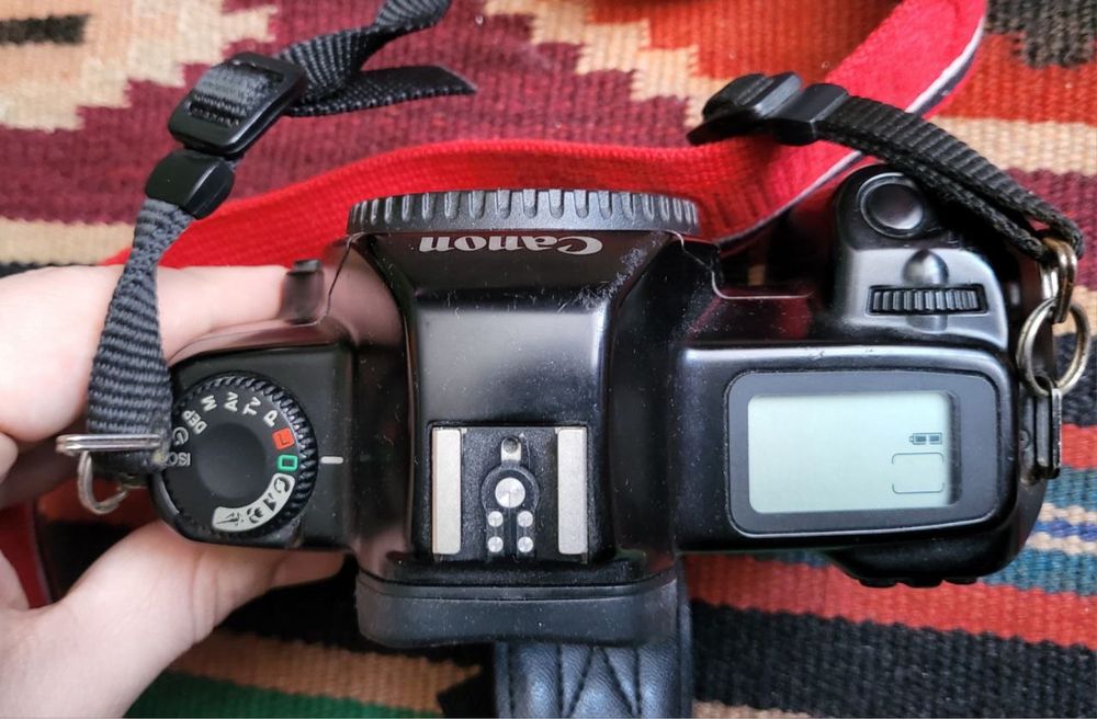 Продам плівковий фотоапарат Canon Rebel 1000f