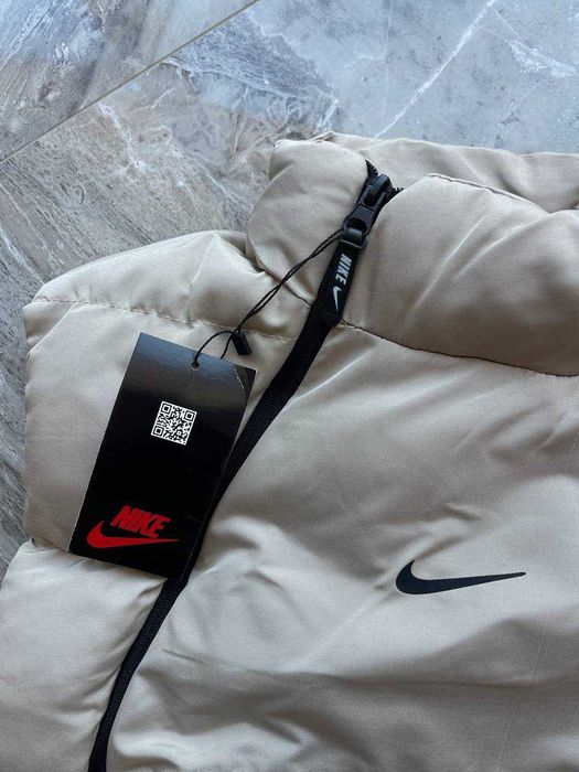 Жилетка Nike Висока якість