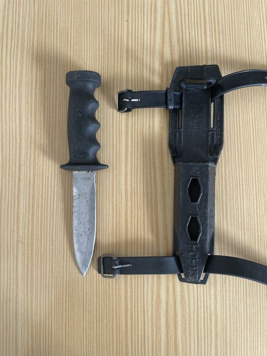 Faca Cressi de caça sub