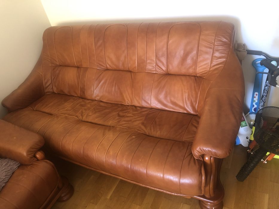 Skórzana kanapa rozkladana plus fotel