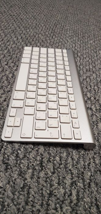 Оригінальна клавіатура Apple Wireless Keyboard (A1314) • Зручна кирилиця • Робоча 100%