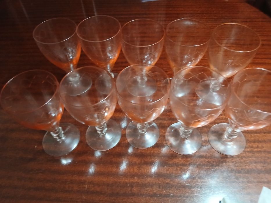 Conjunto 10 copos com colorido vermelho suave