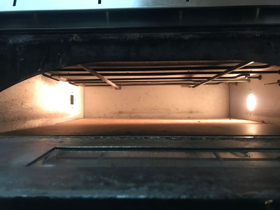 Электрическая Пицеольная печь