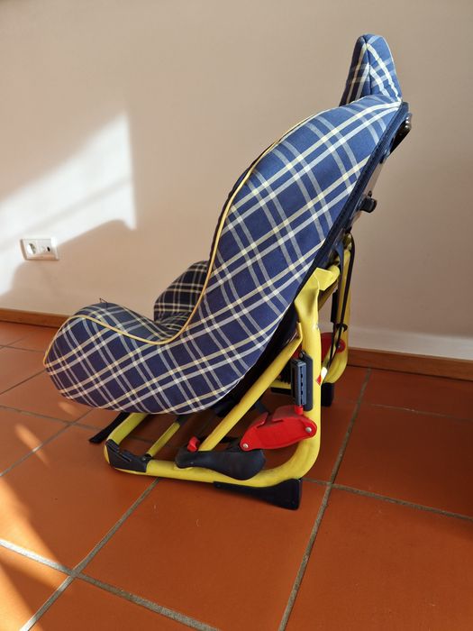 Cadeira auto Prénatal para crianças até 10 kg.