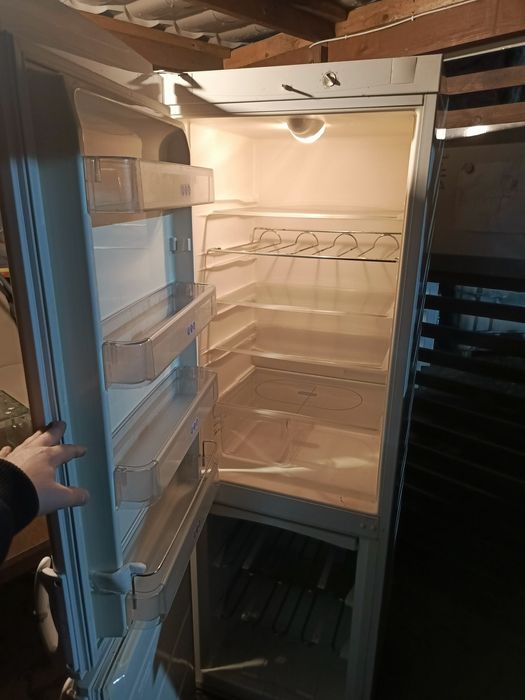 Sprzedam dużo lodówkę Wierpool