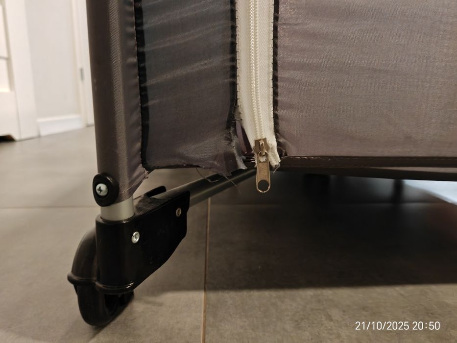 Łóżeczko dziecięce turystyczne z kołami i z blokadą 126x71cm kojec