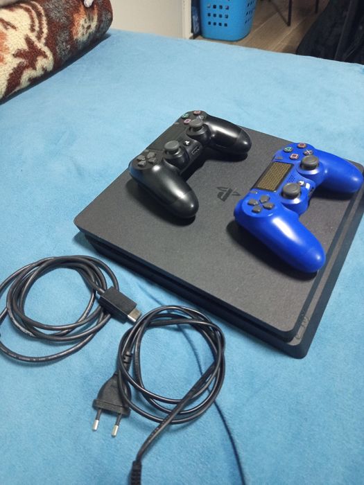 Vendo Ps4  slim (500gb)