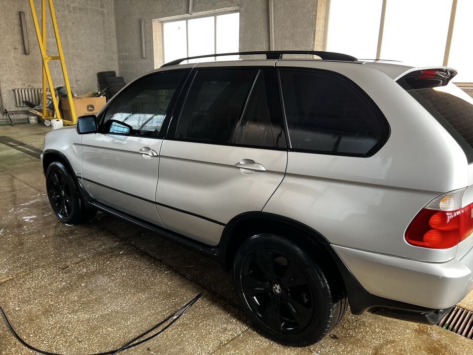 Продам BMW X5 в кузові Е53