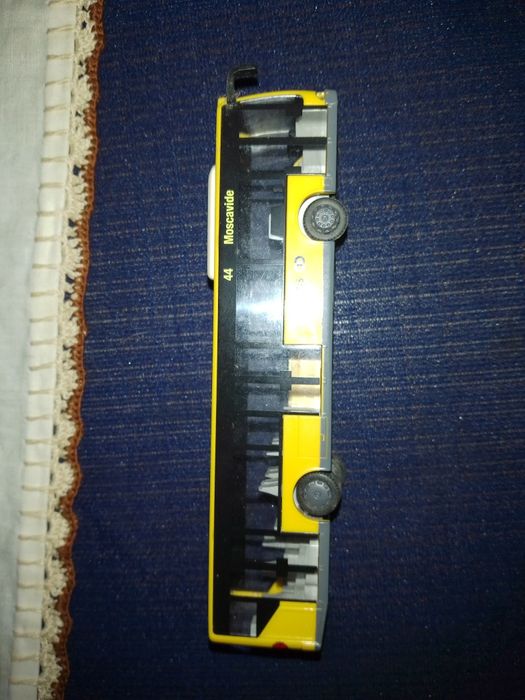 Antiga Miniatura Autocarro Carris de Lisboa