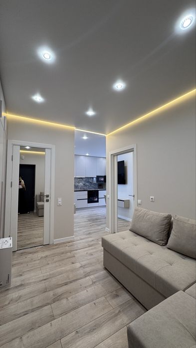 Центр. Новобудова. 55 м.кв.