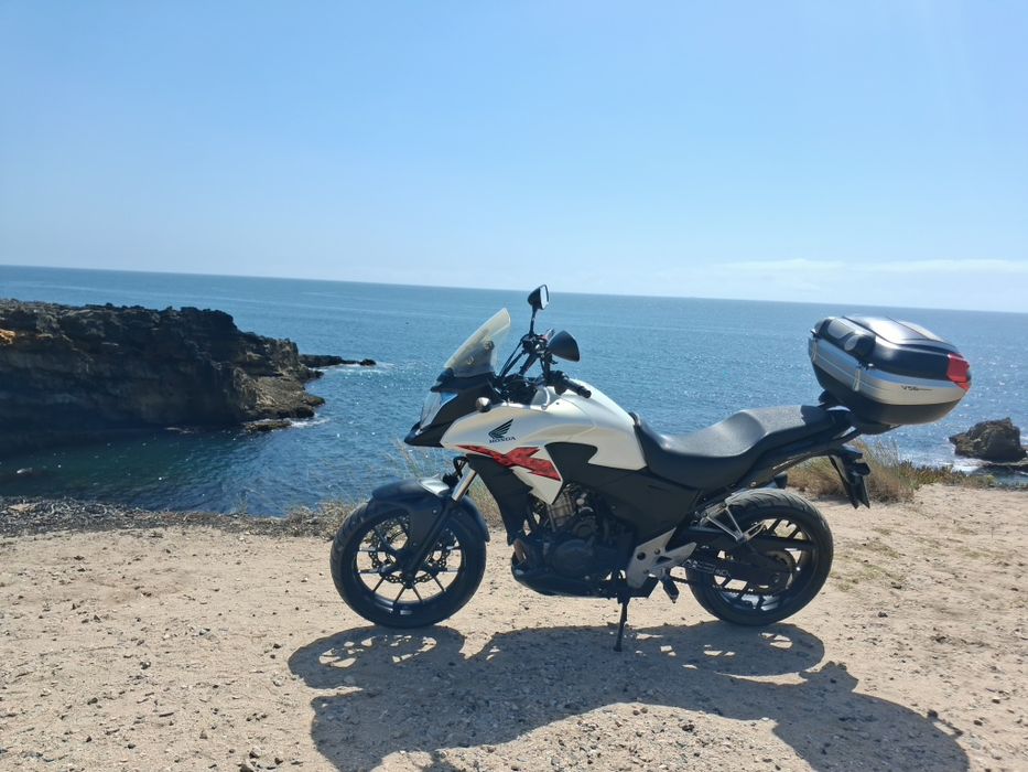 CB500X mota impecavel sempre bem assistida com mala da GIVI com capacidade 2 capacetes