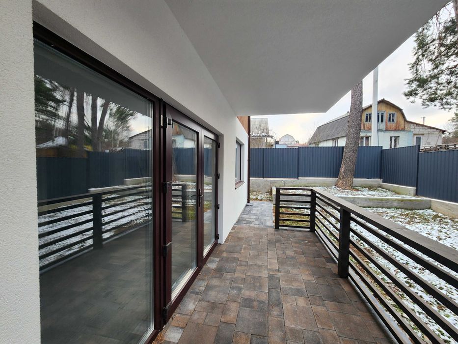 Від забудовника! Продам будинок, дуплекс біля лісу. Телефонуйте.